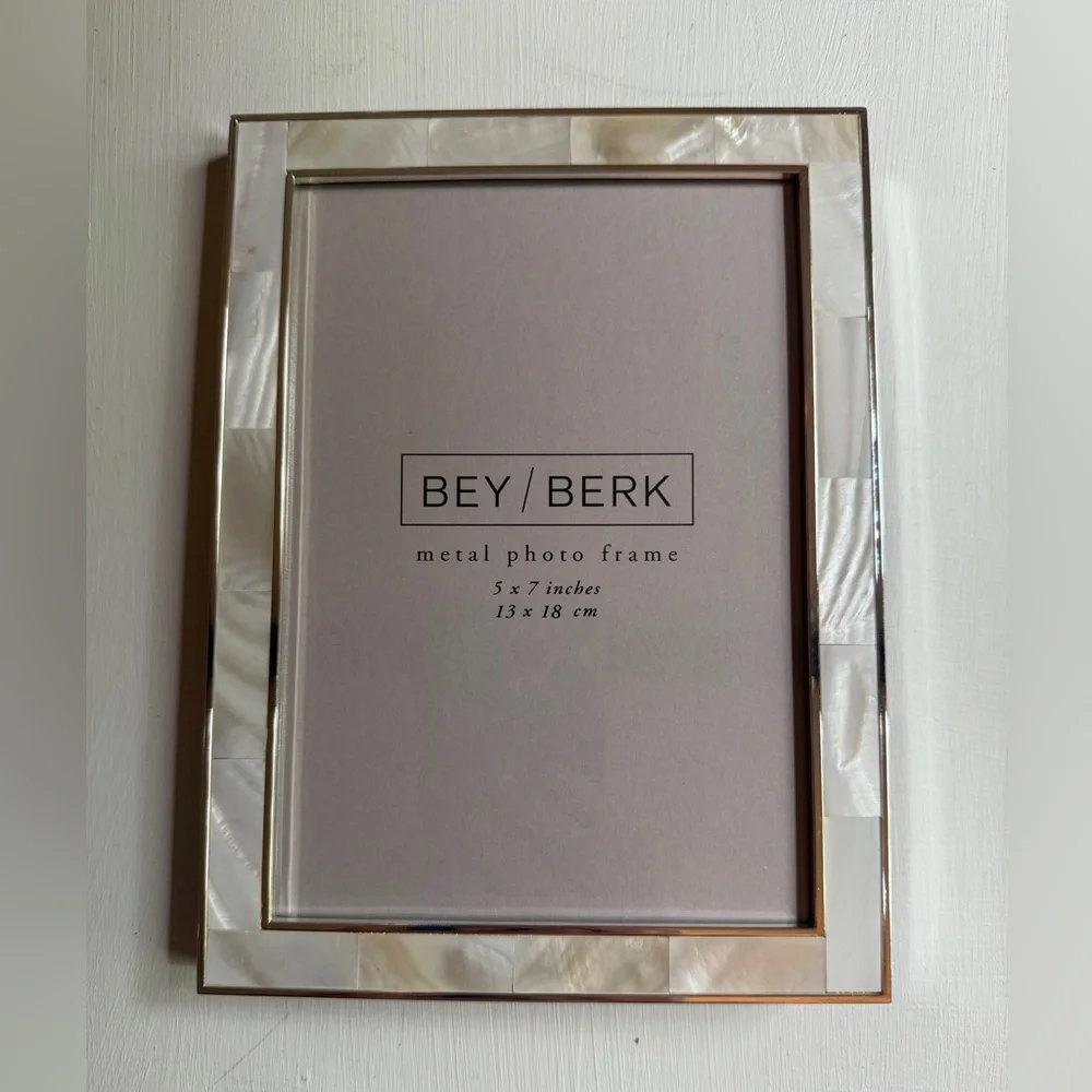 NEW BEY-BERK Silver Plated Trim & Mother Of Pearl 5 X 7” Picture Frame SF 116-11 - Picture 2 of 4